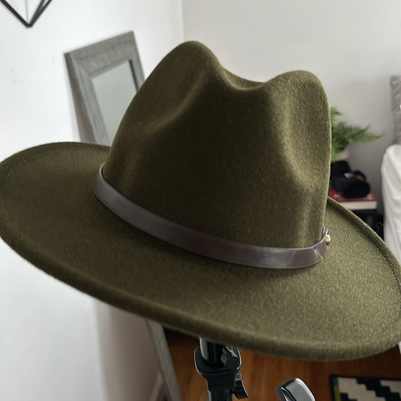 Free People Dark Green Fedora NWOT - Picture 2 of 3